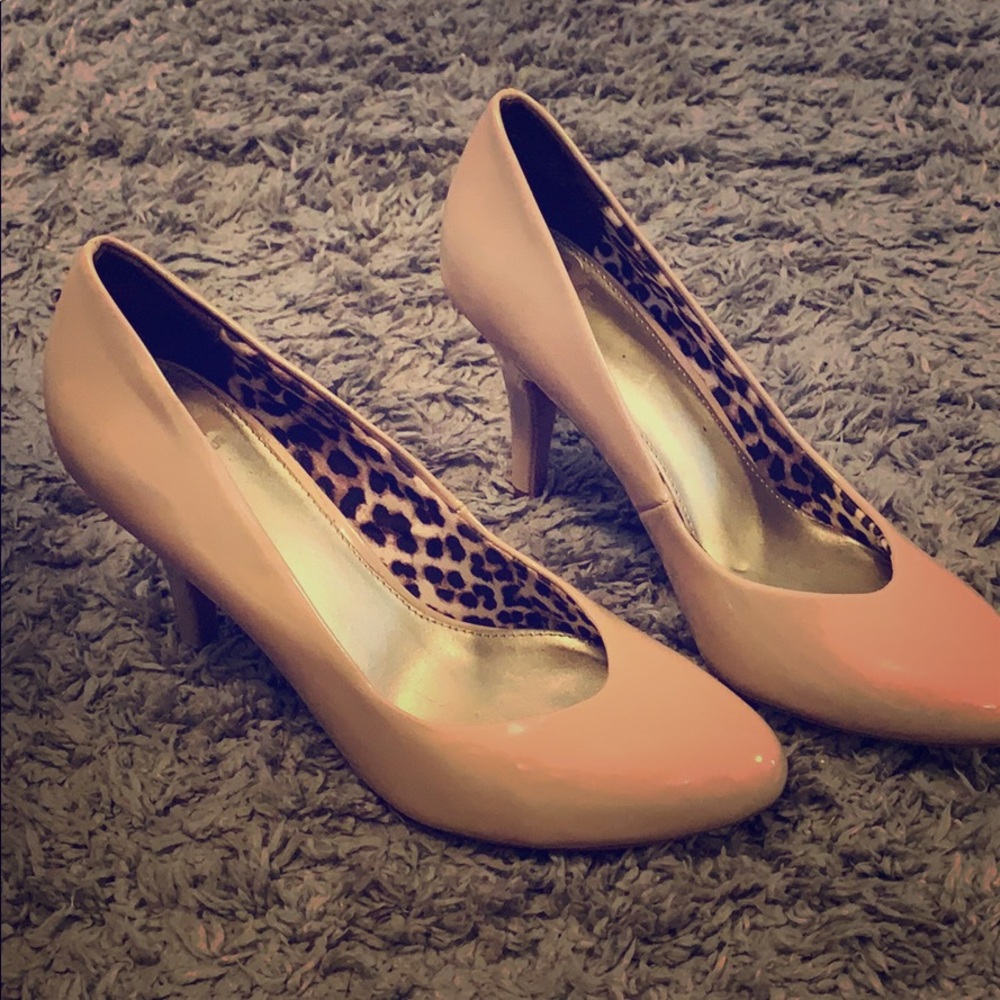 COPY - Nude Pumps